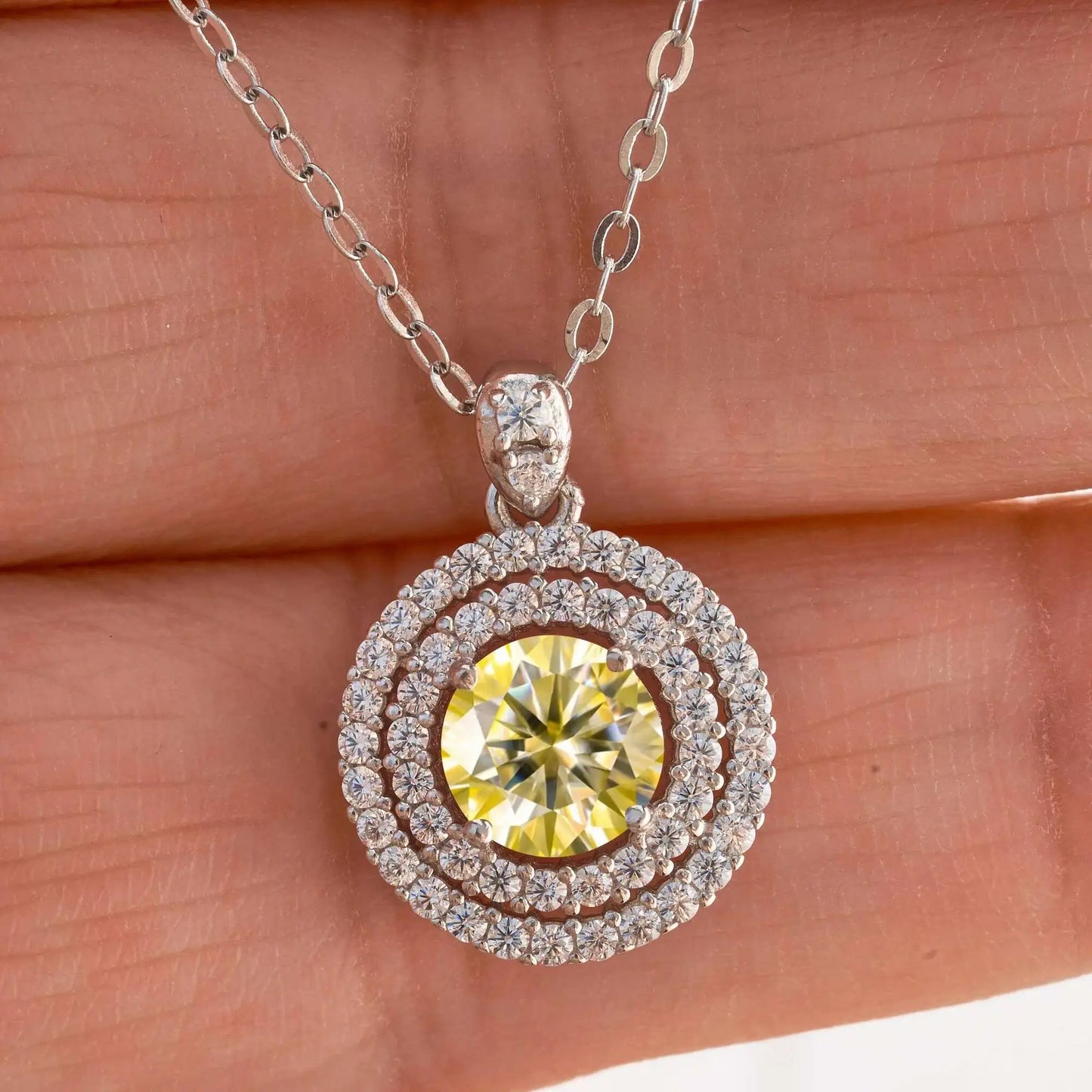 1 Carat Moissanite Pendant Necklace